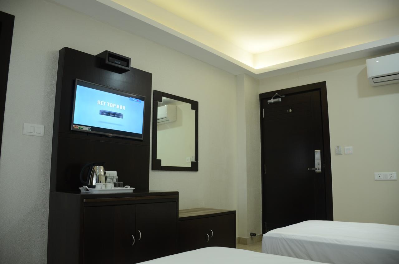 Blue Bay Resort ปูรี ภายนอก รูปภาพ