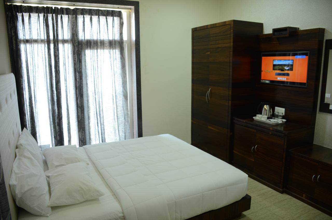 Blue Bay Resort ปูรี ภายนอก รูปภาพ