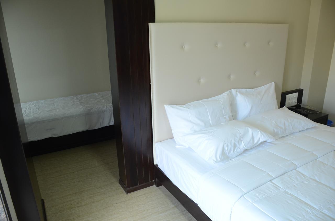 Blue Bay Resort ปูรี ภายนอก รูปภาพ