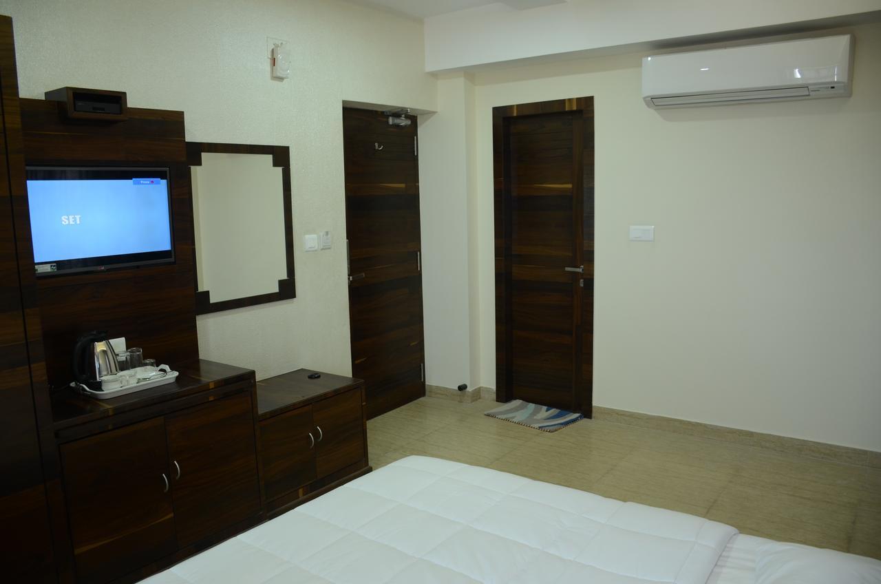 Blue Bay Resort ปูรี ภายนอก รูปภาพ