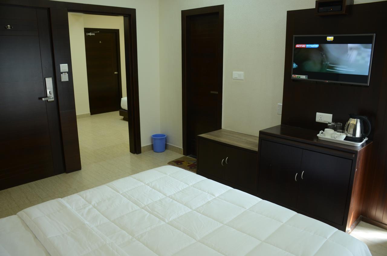 Blue Bay Resort ปูรี ภายนอก รูปภาพ